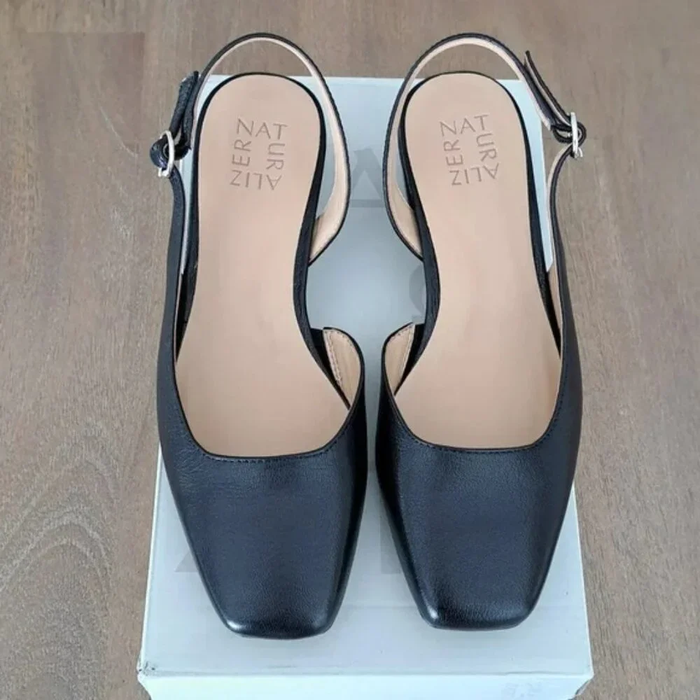 Naturalizer Jayla Slingback Pump - Color: Black Leather - Size: 7.5 Wide - Picture 2 of 9